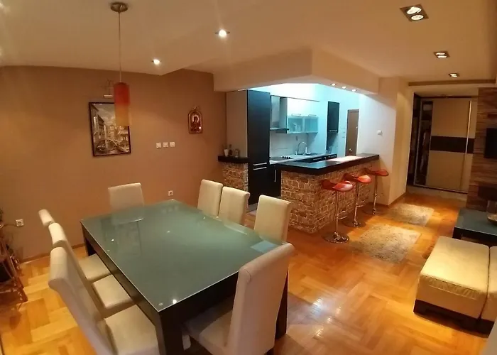 Brown - Center * Ni